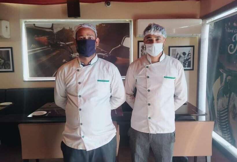 Hotell Le Roi Jammu Near Jammu Railway Station