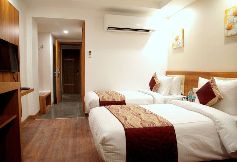 Hotell Le Roi Jammu Near Jammu Railway Station