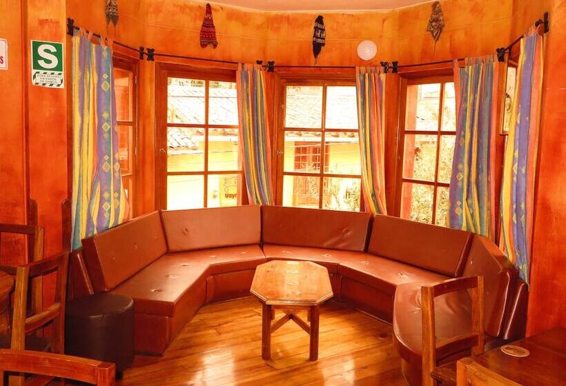 ホテル Pakaritampu