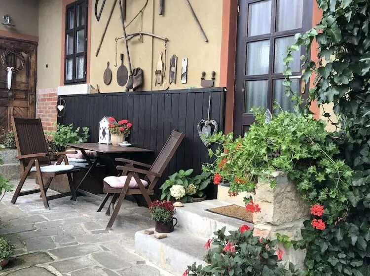 Hotelli Pension Laura