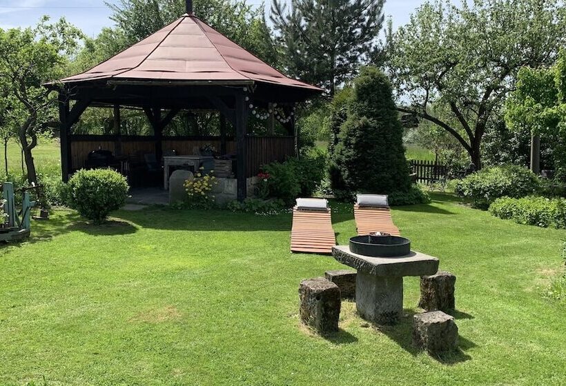 ホテル Pension Laura