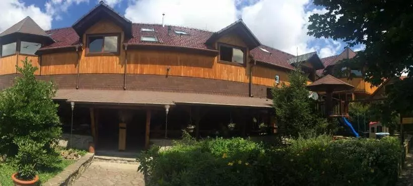 Hotelli Penzion U Holuba