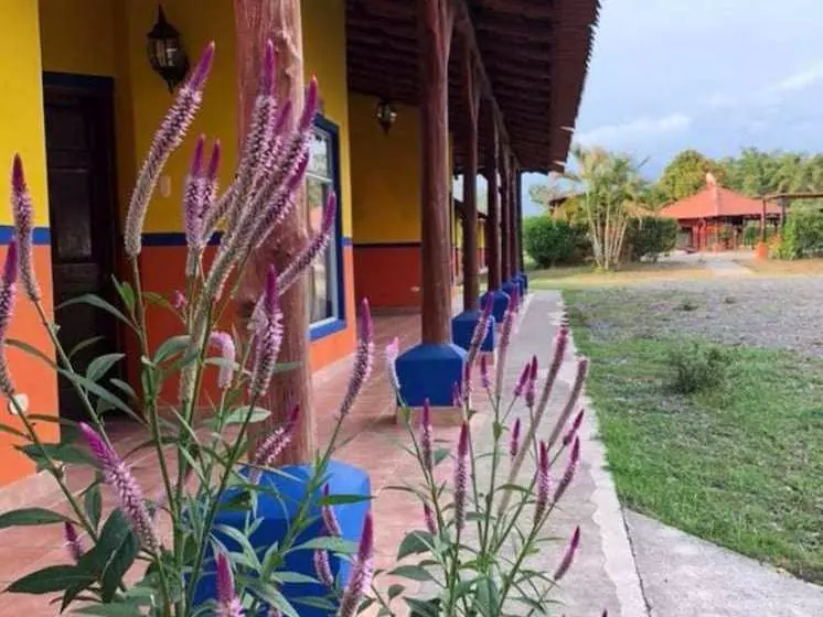 هتل Rancho León