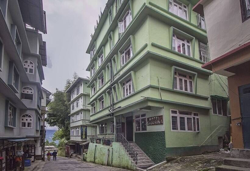 בית מלון כפרי Sagorika