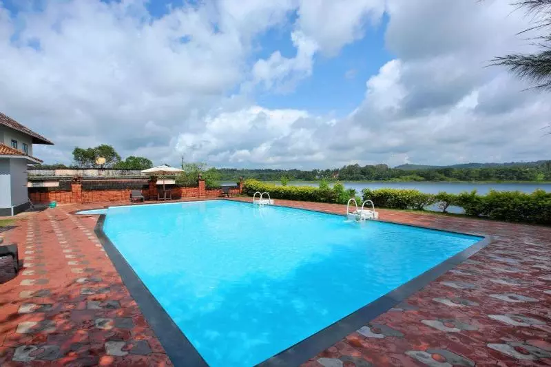 ホテル The River Retreat  Ayurvedic Resort
