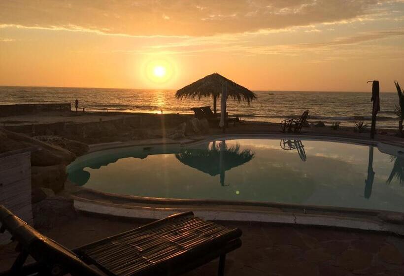 هتل Waltako Beach Culture