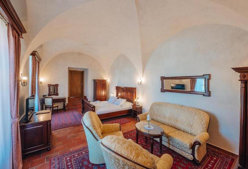 בית מלון כפרי Zamek Hradek U Susice