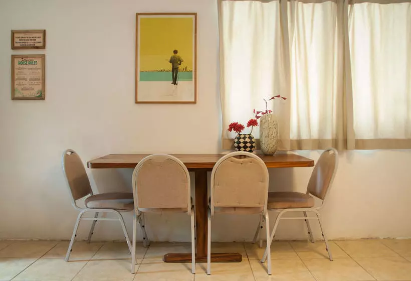 Maoritsio Garden Studios