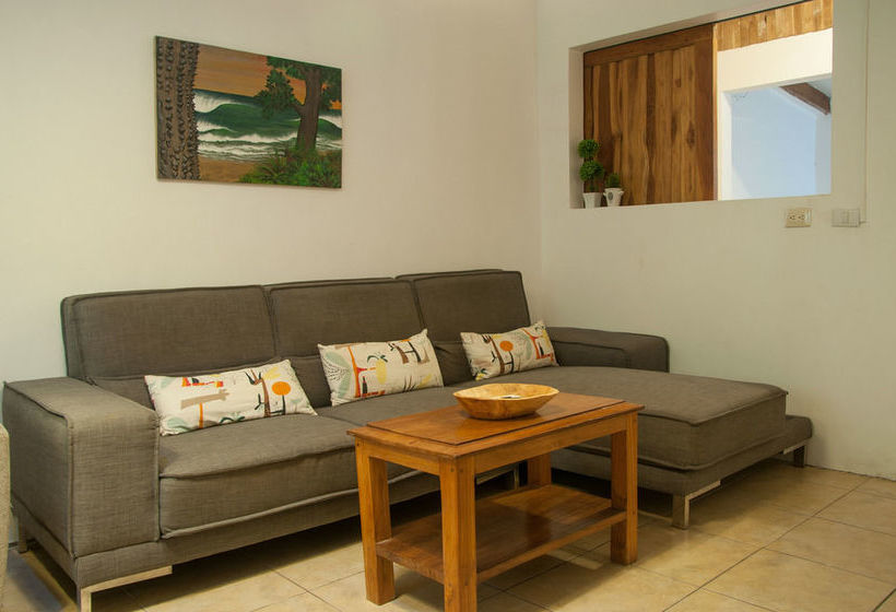 Maoritsio Garden Studios