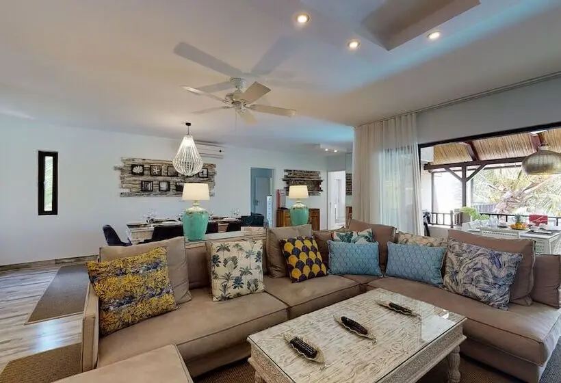 هتل Bel Azur Beach Residence By Lov