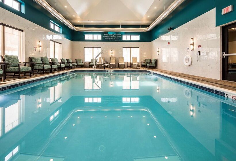 Отель Best Western Plus Franciscan Square Inn & Suites  Steubenville