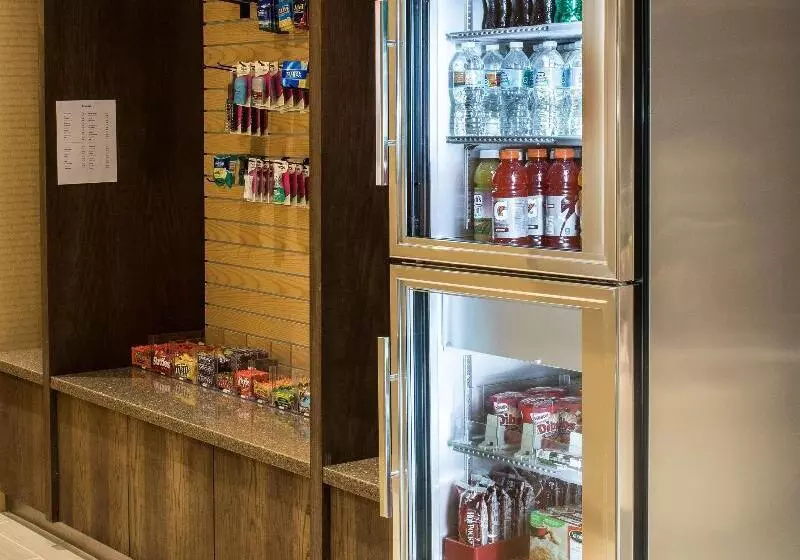 ホテル Best Western Plus Franciscan Square Inn & Suites  Steubenville