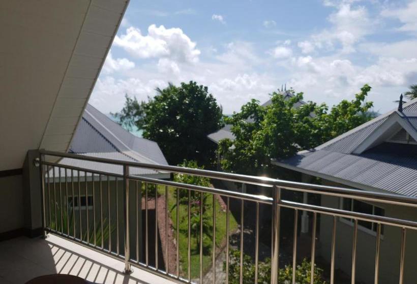 هتل Cote D Or Footprints Chalets