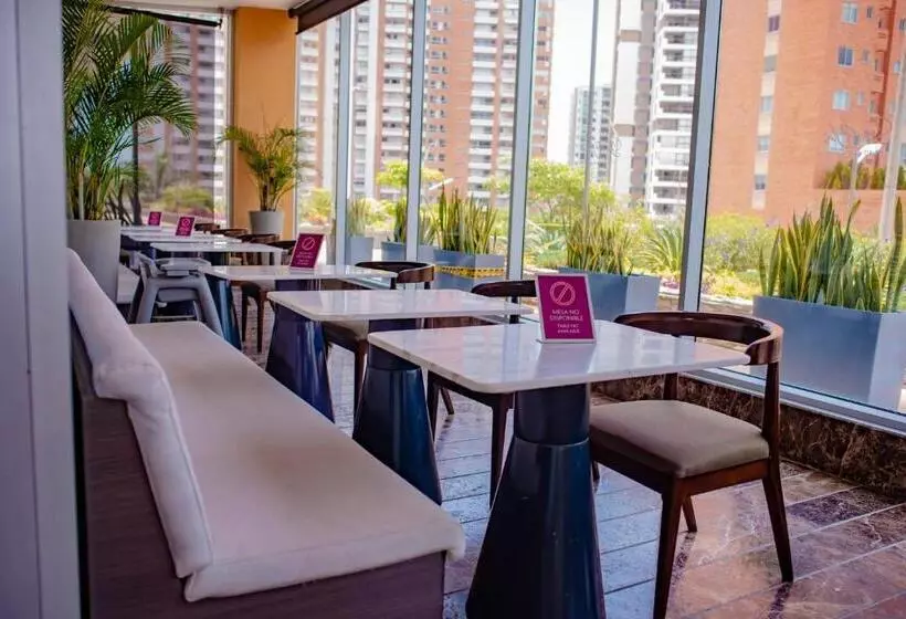 ホテル Crowne Plaza Barranquilla, An Ihg