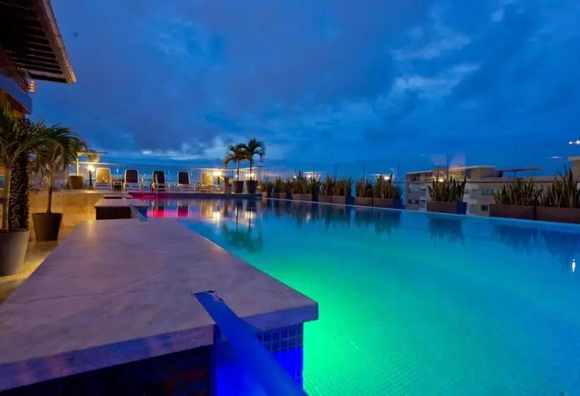 ホテル Crowne Plaza Barranquilla, An Ihg