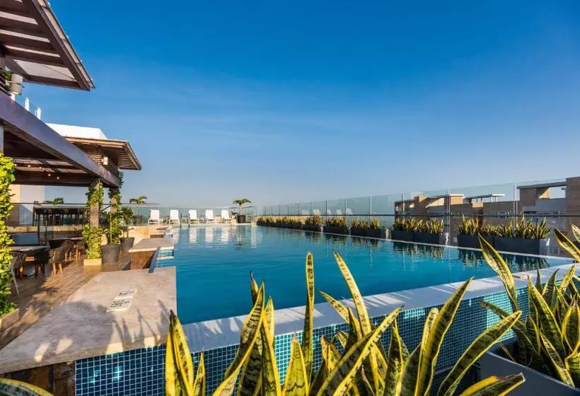 ホテル Crowne Plaza Barranquilla, An Ihg
