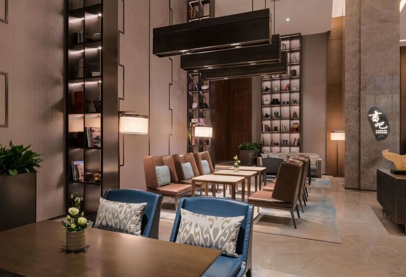 Doubletree By Hilton Hotel Shiyan