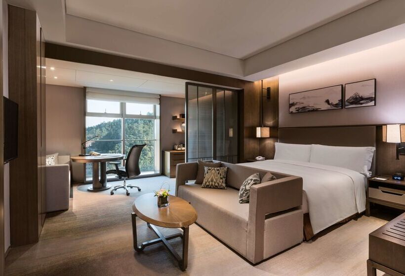 Doubletree By Hilton Hotel Shiyan