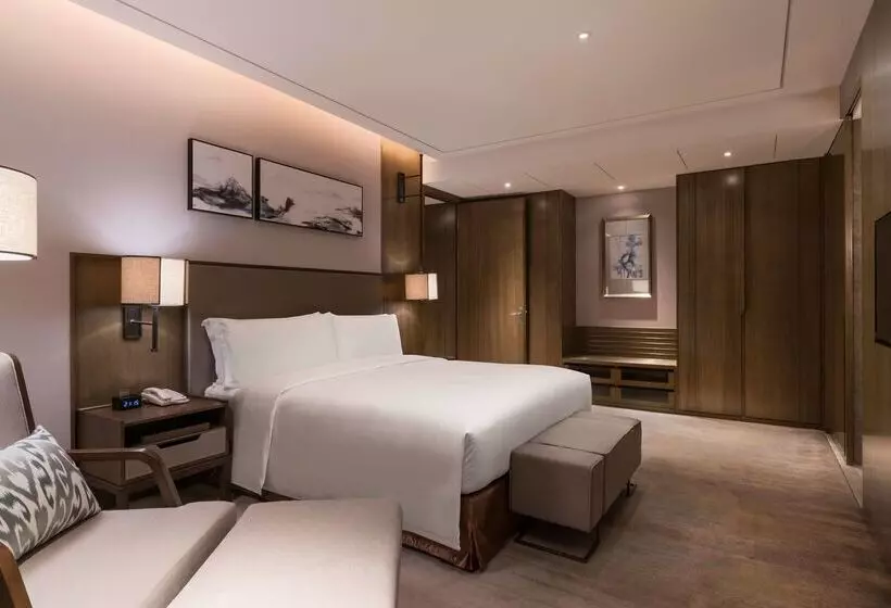 Doubletree By Hilton Hotel Shiyan