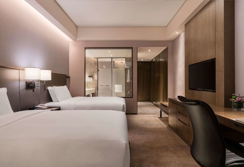 Doubletree By Hilton Hotel Shiyan