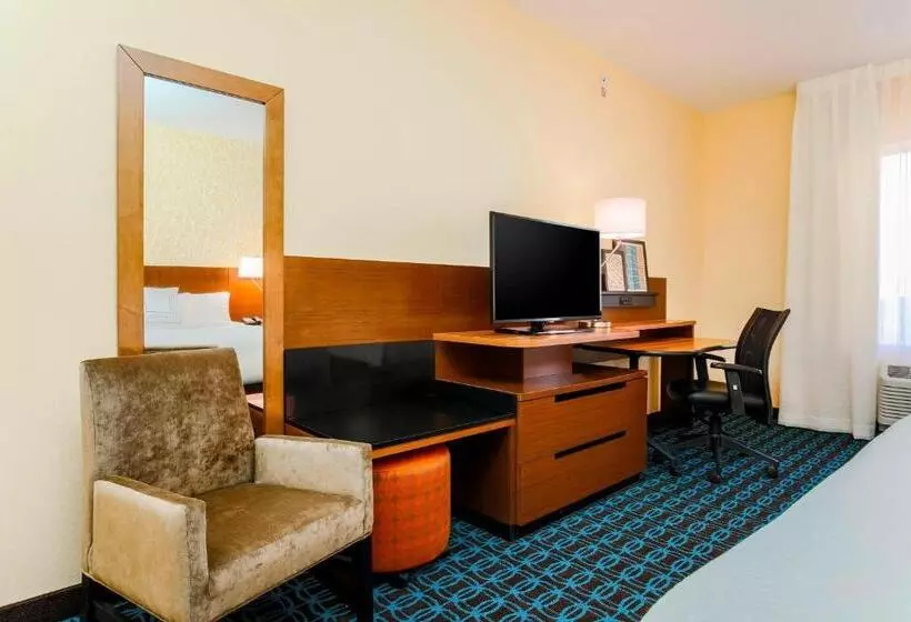 ホテル Fairfield Inn & Suites By Marriott Pecos