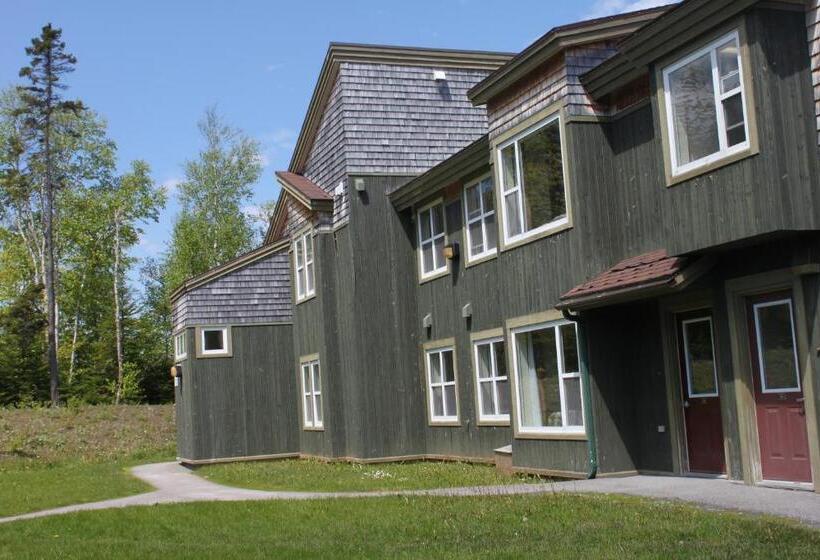 Szálloda Backpacker College At Memorial University Grenfell Campus