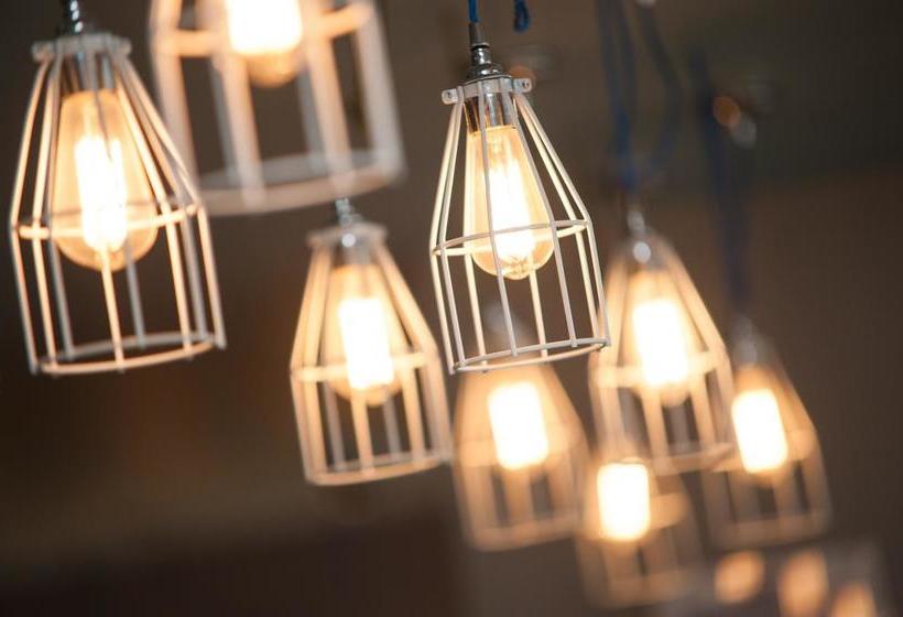 هتل Holiday Inn Express Aberdeen Airport, An Ihg