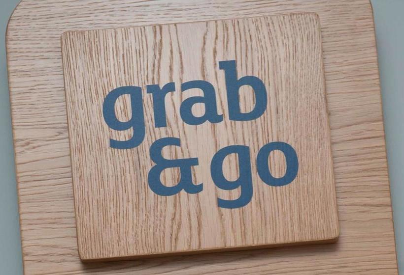 هتل Holiday Inn Express Aberdeen Airport, An Ihg