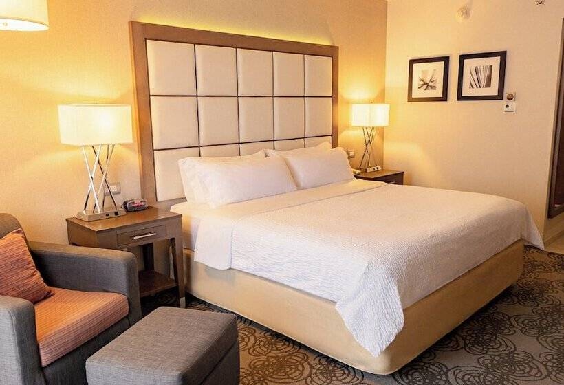 Hotel Holiday Inn Express & Suites Chihuahua Juventud, An Ihg