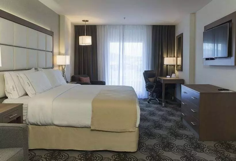 Hotelli Holiday Inn Express & Suites Chihuahua Juventud, An Ihg