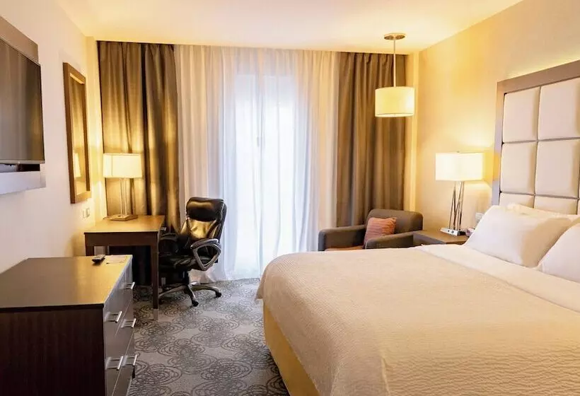 Hotelli Holiday Inn Express & Suites Chihuahua Juventud, An Ihg