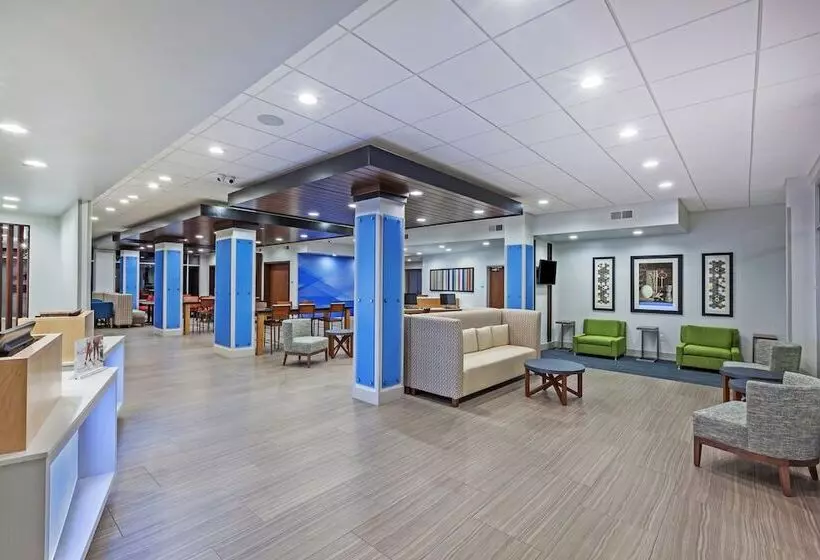 ホテル Holiday Inn Express & Suites   Coffeyville, An Ihg