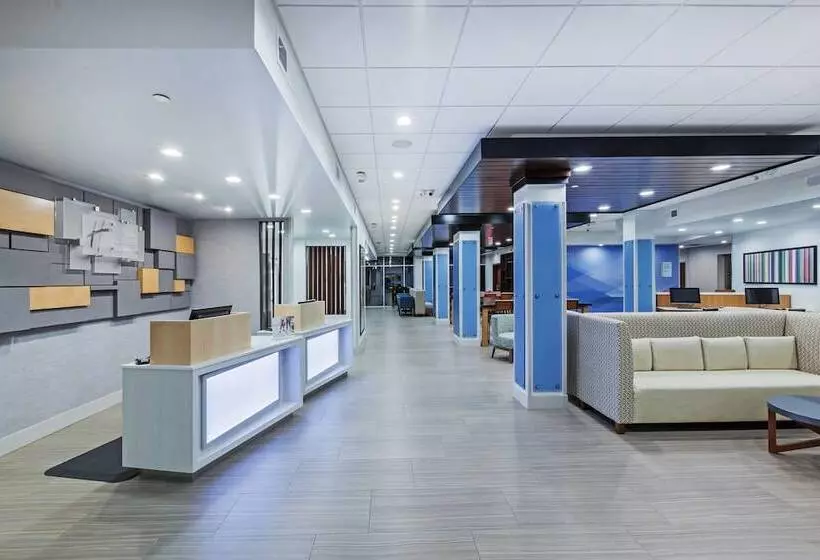 ホテル Holiday Inn Express & Suites   Coffeyville, An Ihg