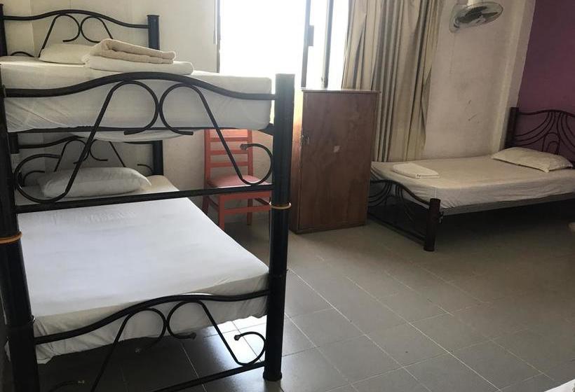 فندق Hostel Mundo Maya