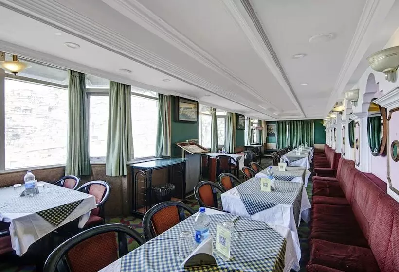 Itsy Hotels Crystal Palace Shimla With Valley View