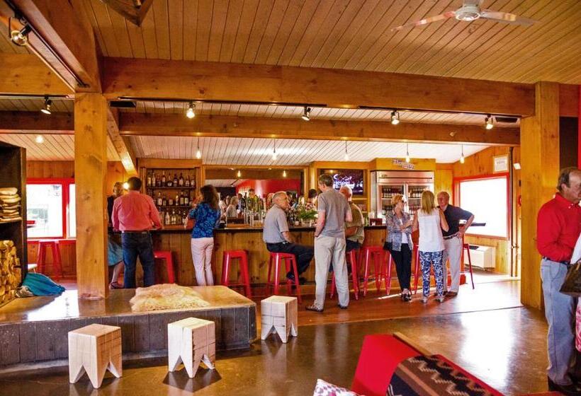 Отель Lake House At High Peaks Resort