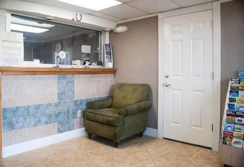 בית מלון כפרי Polynesian Inn