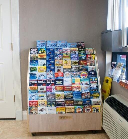 בית מלון כפרי Polynesian Inn