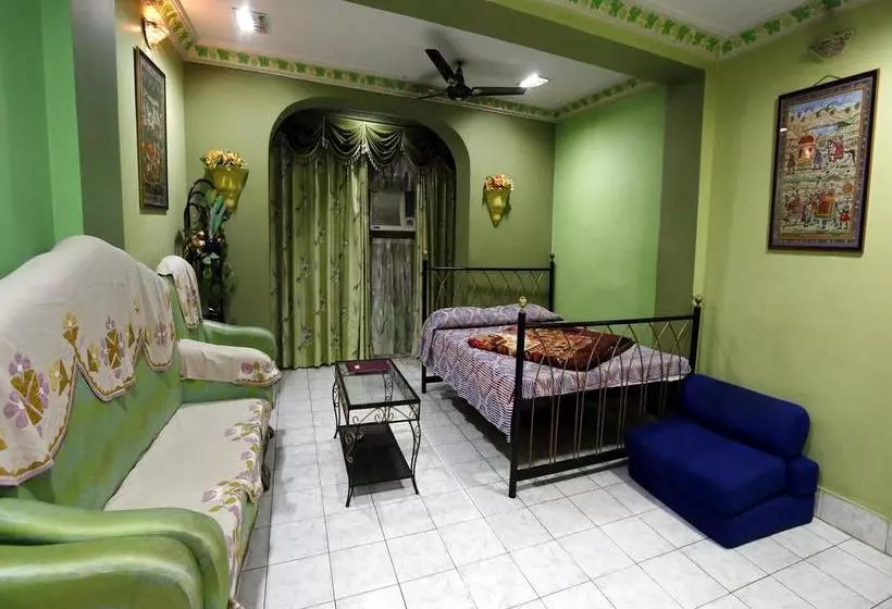 Hotelli The  Pravasi Palace