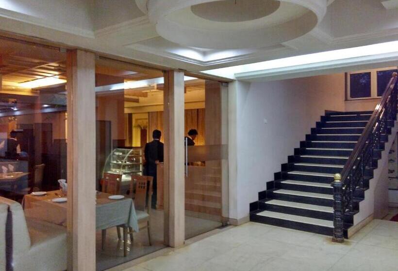 ホテル Sankam Residency