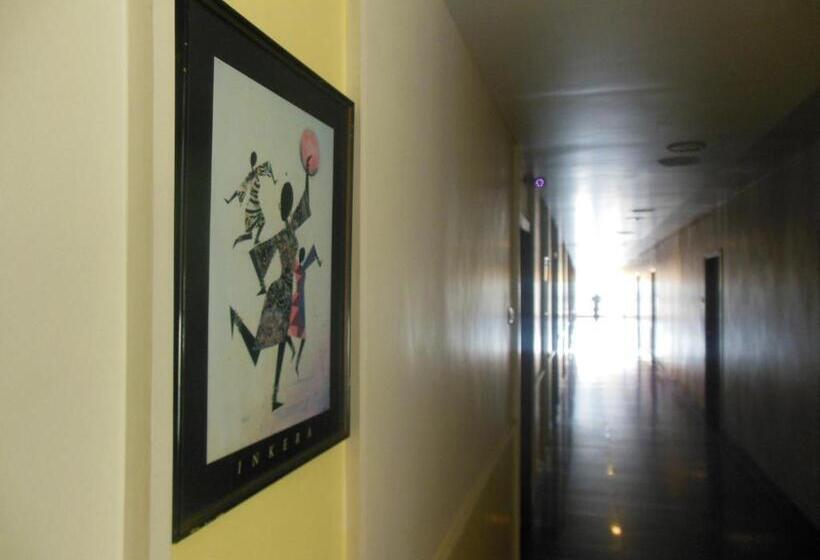 ホテル Sankam Residency