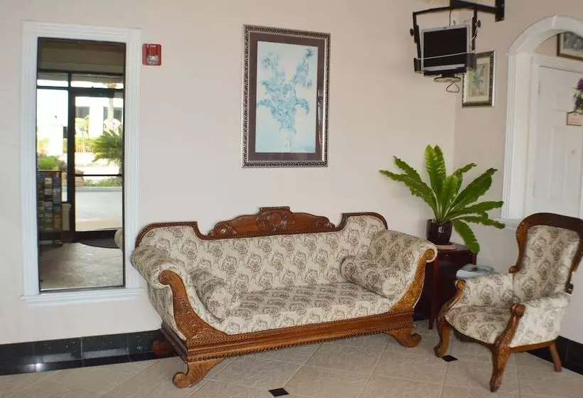 モーテル Magnolia Inn And Suites