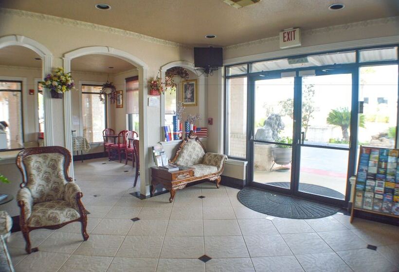 Motel Magnolia Inn And Suites