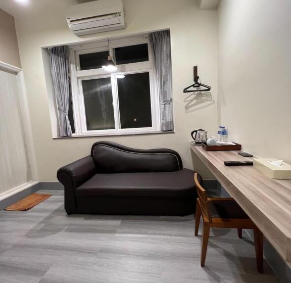 Nantou Xitou Riverside Homestay B&b