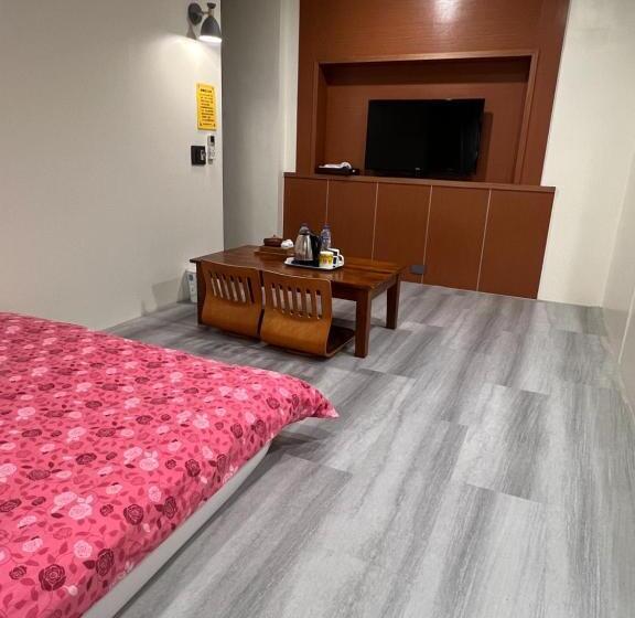 Nantou Xitou Riverside Homestay B&b