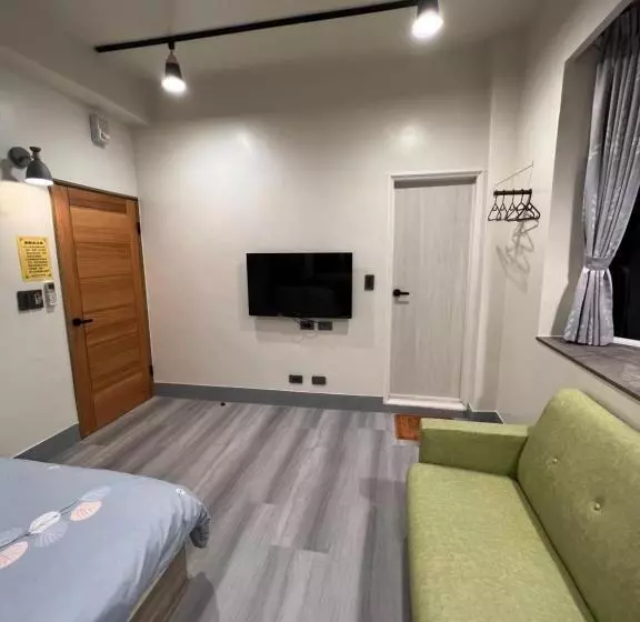 Nantou Xitou Riverside Homestay B&b