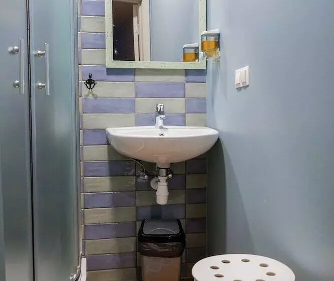 Blue Bird Hostel