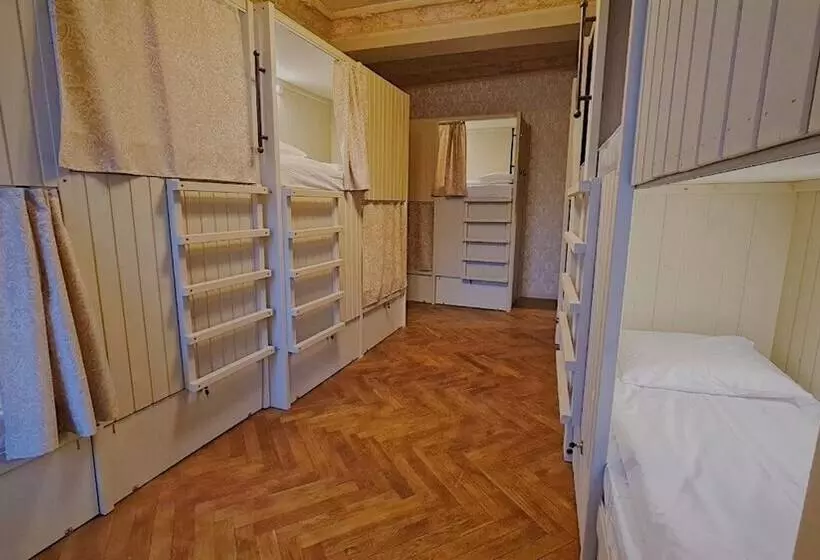 Blue Bird Hostel