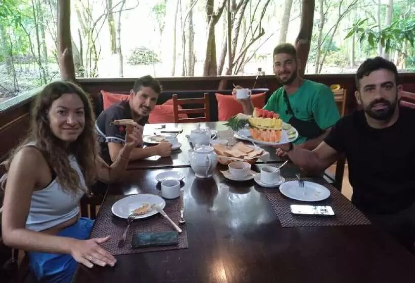 ホテル Inn On The Tree Eco Resort Sigiriya