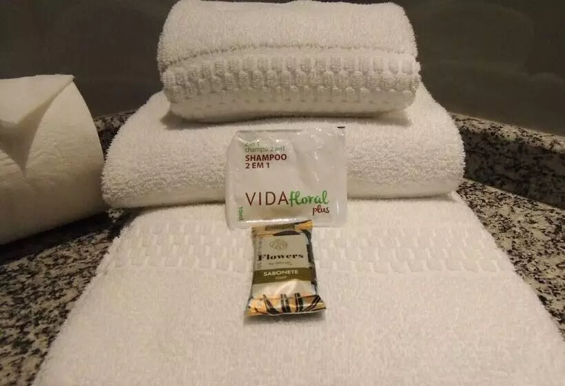 Hotelli Vilhar Palace